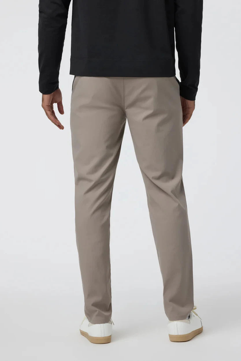 Cascade Tech Chino Pant Pants Vuori