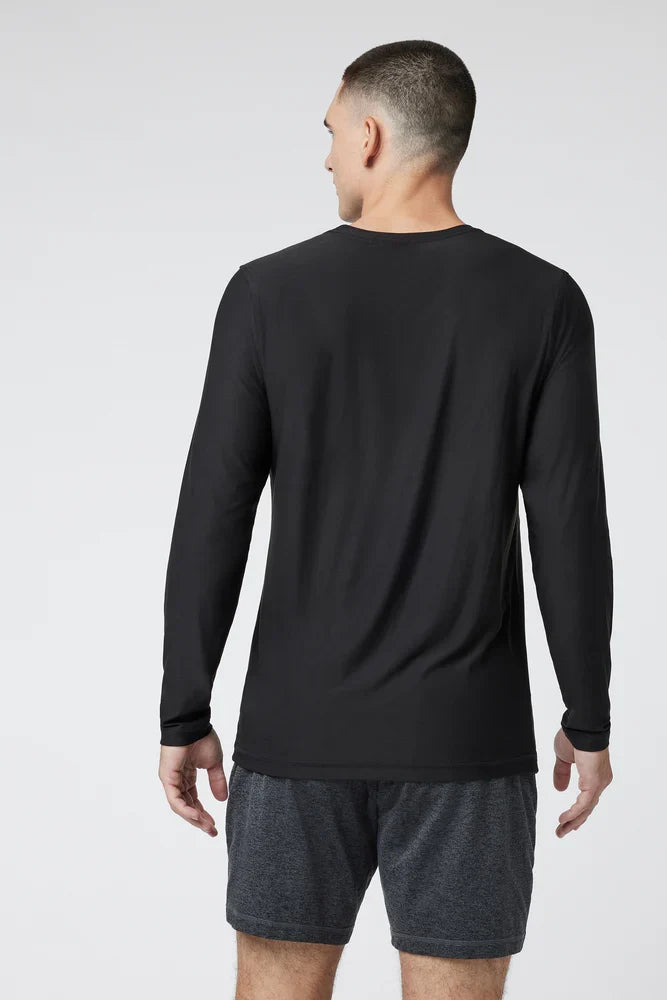 Long Sleeve Strato Tech Tee T-Shirts Vuori   